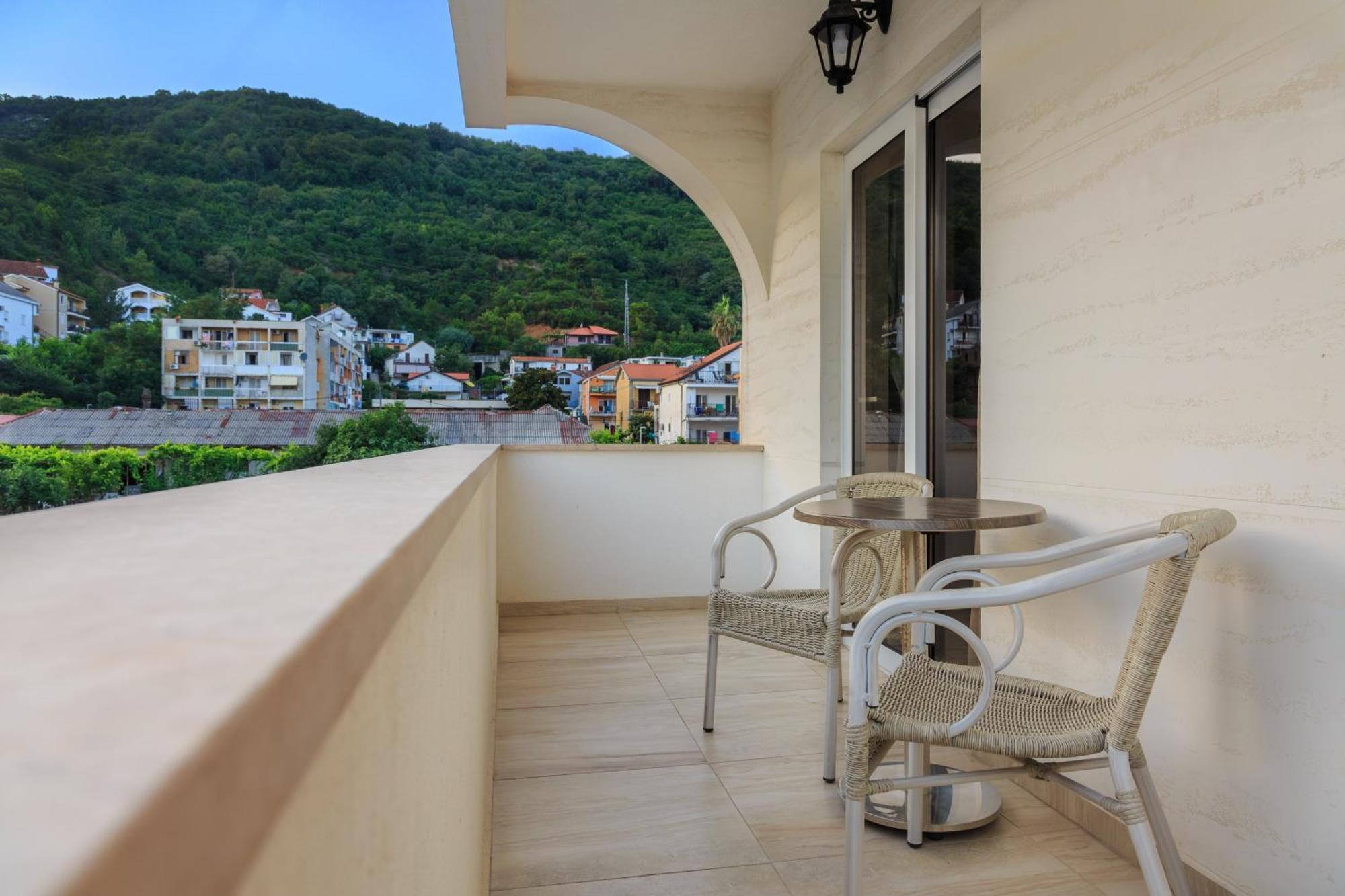 Hotel Maksim Herceg Novi Dış mekan fotoğraf