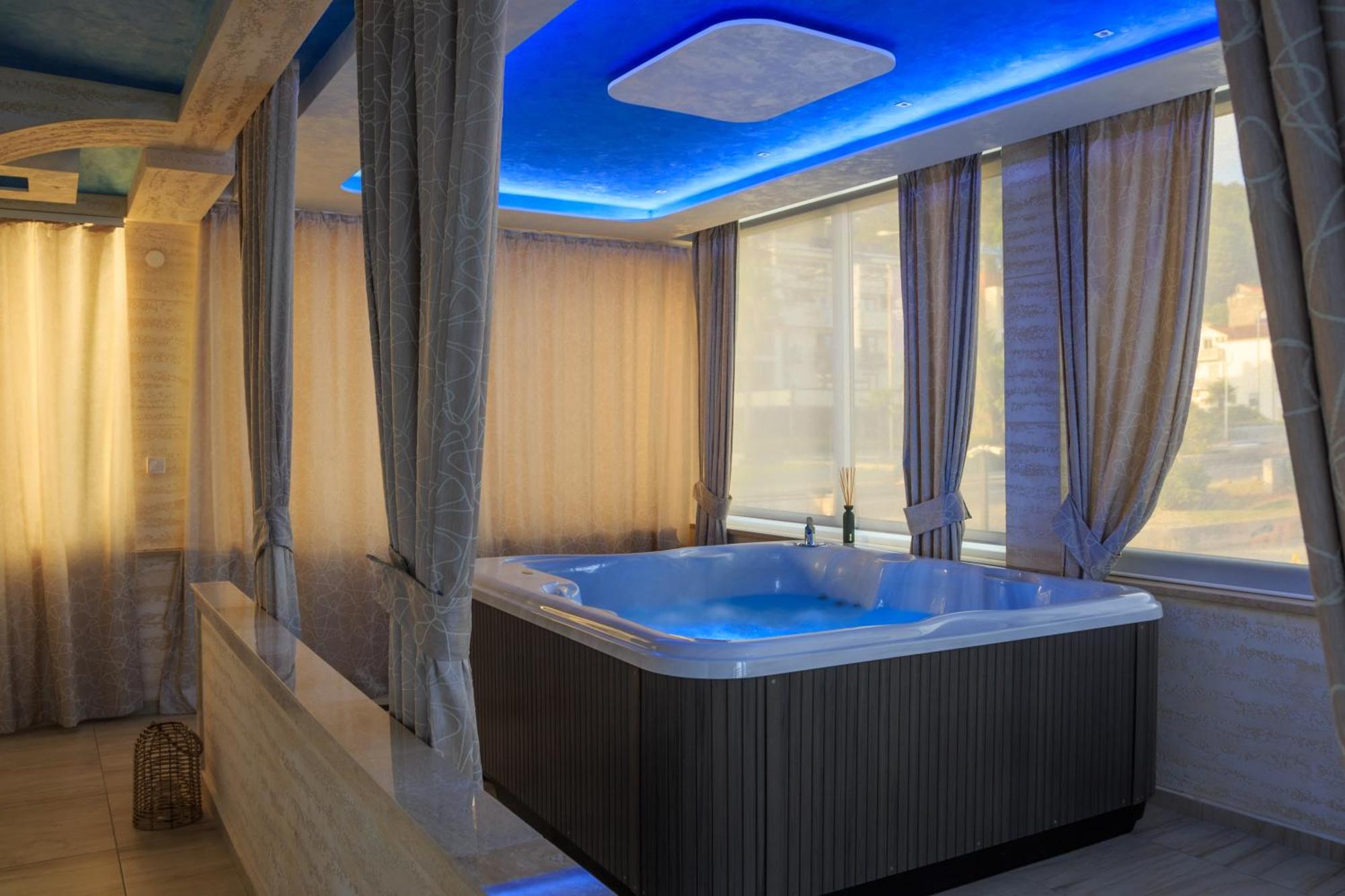 Hotel Maksim Herceg Novi Dış mekan fotoğraf