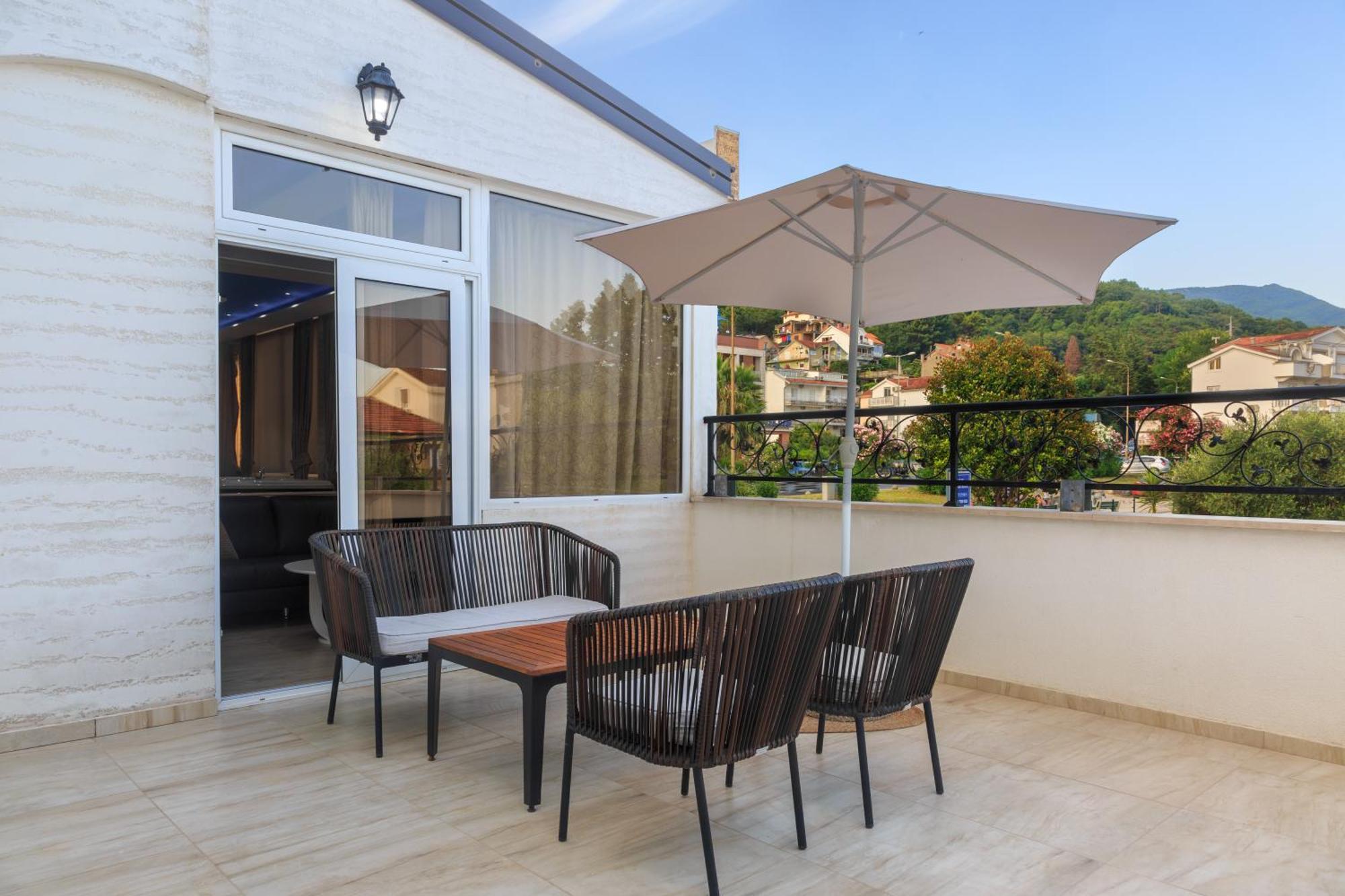 Hotel Maksim Herceg Novi Dış mekan fotoğraf